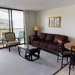 Spacious Waikiki Banyan Condo With Ample Sleeping, Walk To Beach, Great Views And Free Parking